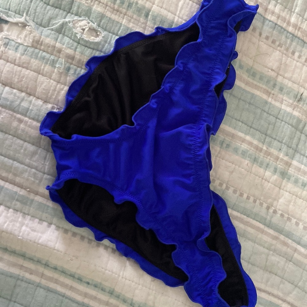 Victorias Secret Scrunch Back Bikini Bottoms.